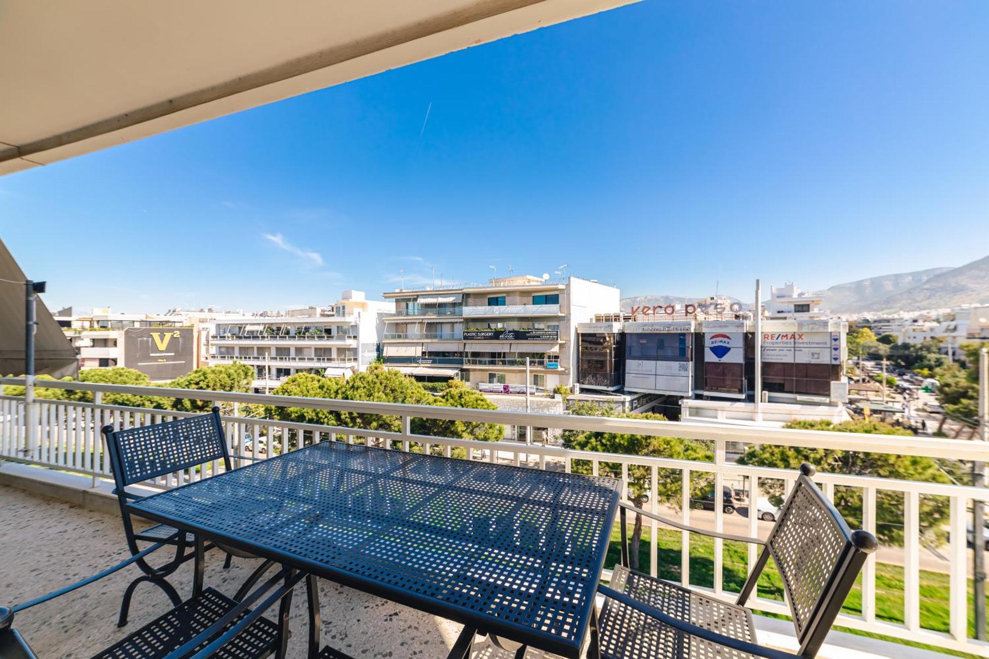 D9 Center Of Glyfada Lägenhet Aten Exteriör bild